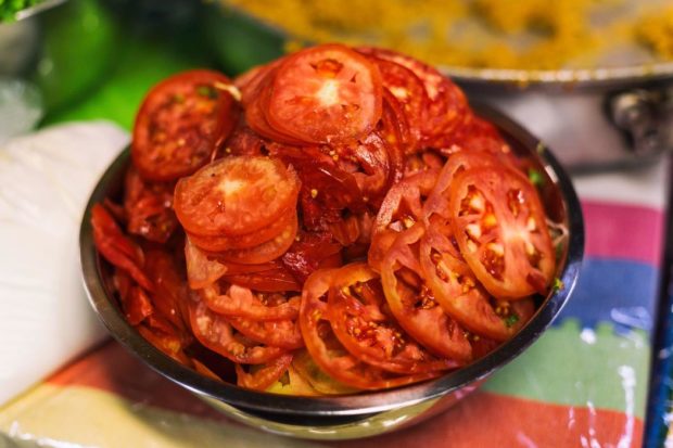jitomates frescos para el relleno