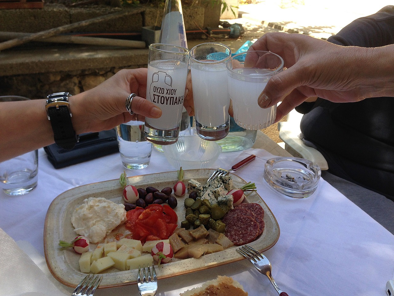 Ouzo bebida de Grecia comida