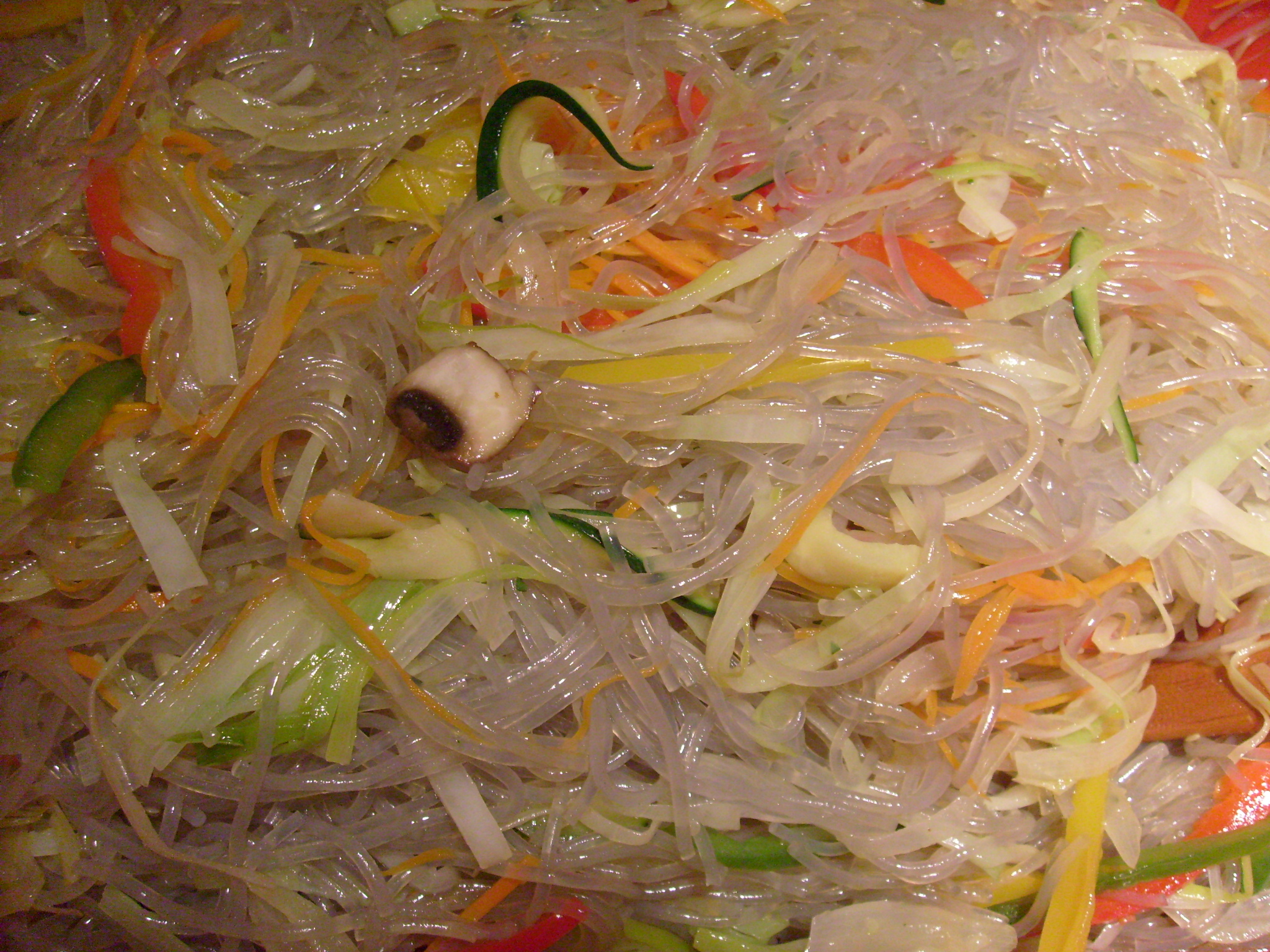 Japchae en la comida coreana