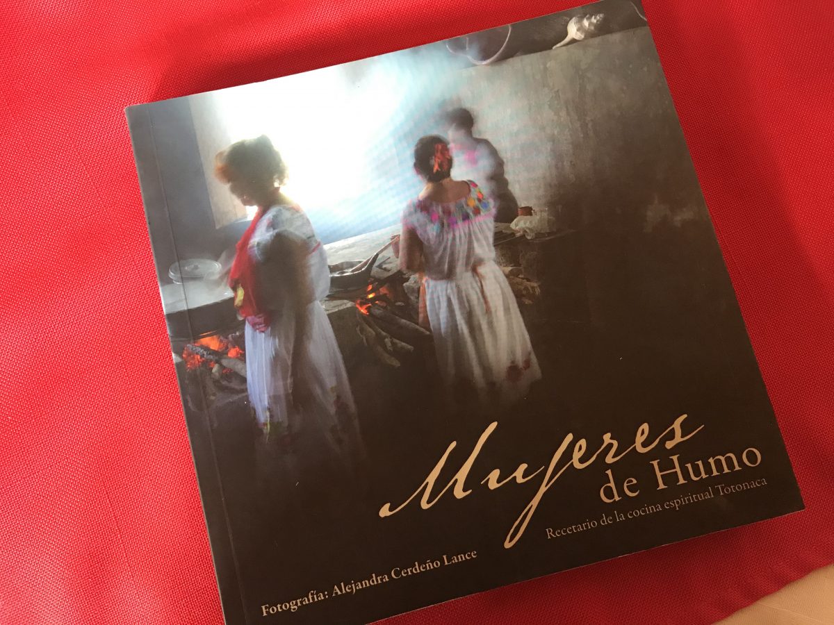 mujeres de humo