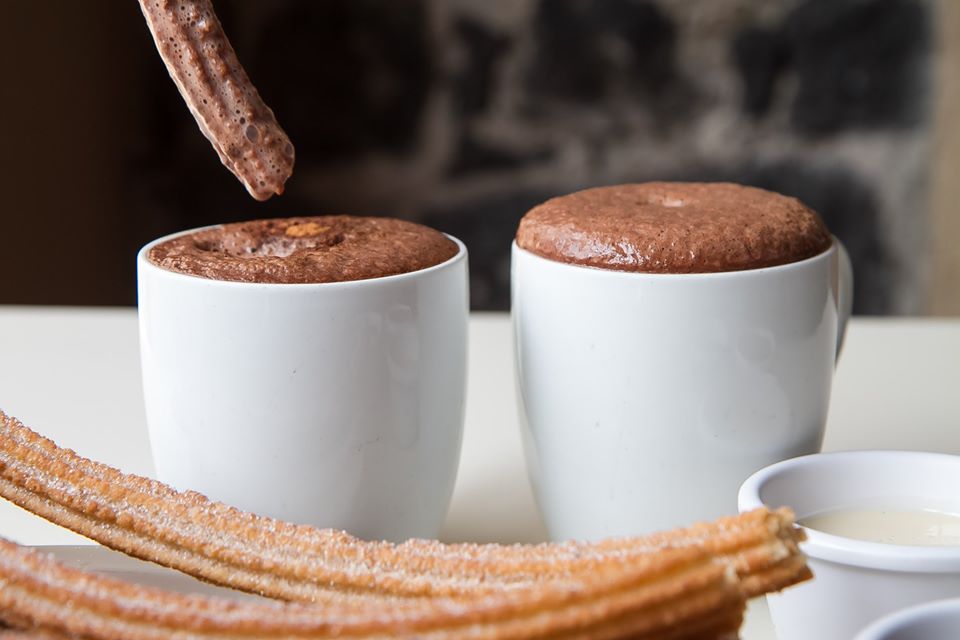churros con chocolate