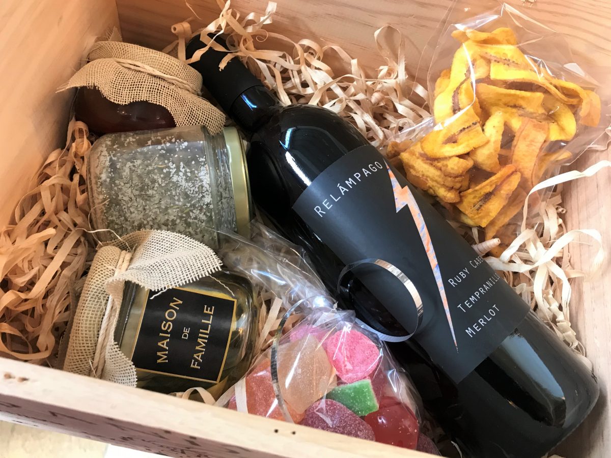 canastas de regalo navideñas